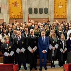 62 colegiados y colegiadas del CGSBGLL reciben la toga en la ceremonia de jura e imposición 